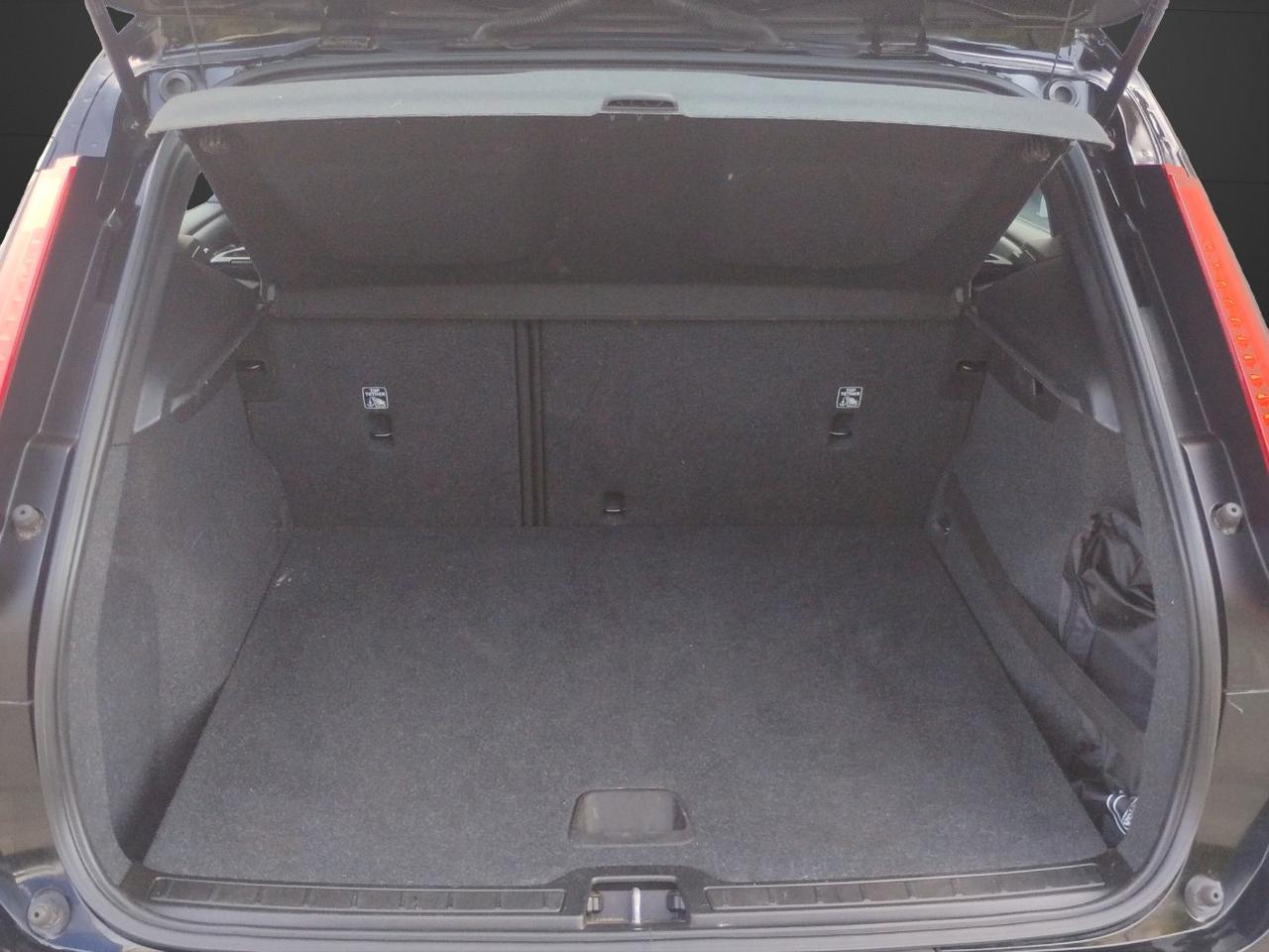 Volvo XC40 2.0 d3 Momentum auto .PREZZO REALE