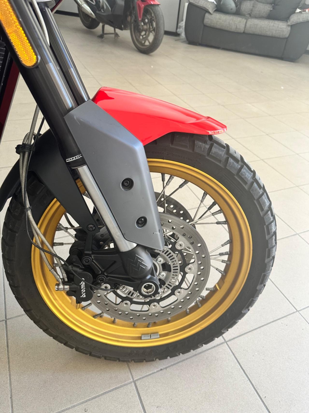 Moto Morini X-Cape 649 Gold