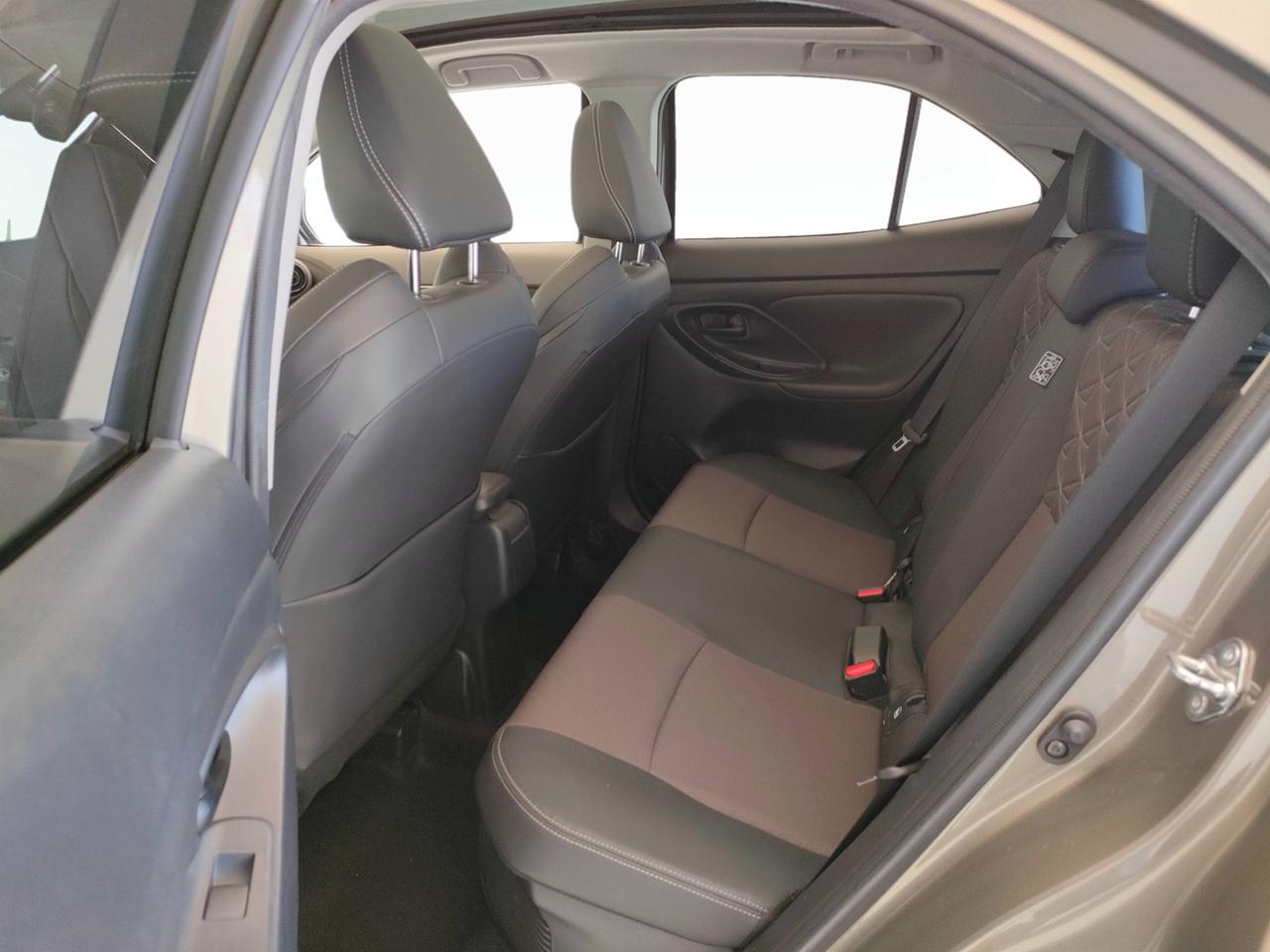 TOYOTA Yaris Cross - Yaris Cross 1.5h Lounge fwd 116cv e-cvt