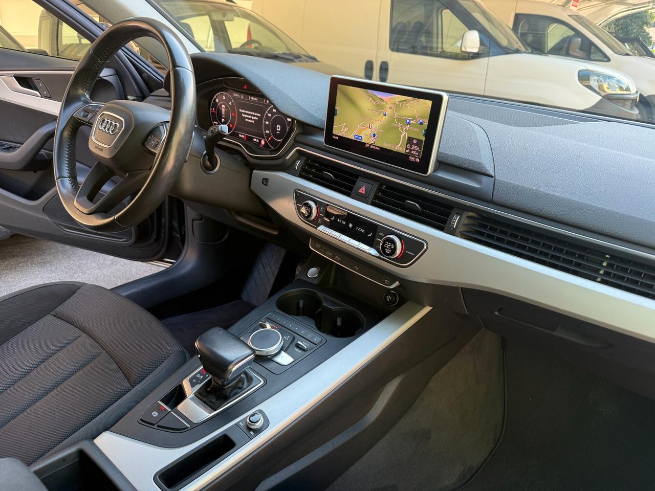 Audi A4 Avant 35 TDI S tronic Business 150cv