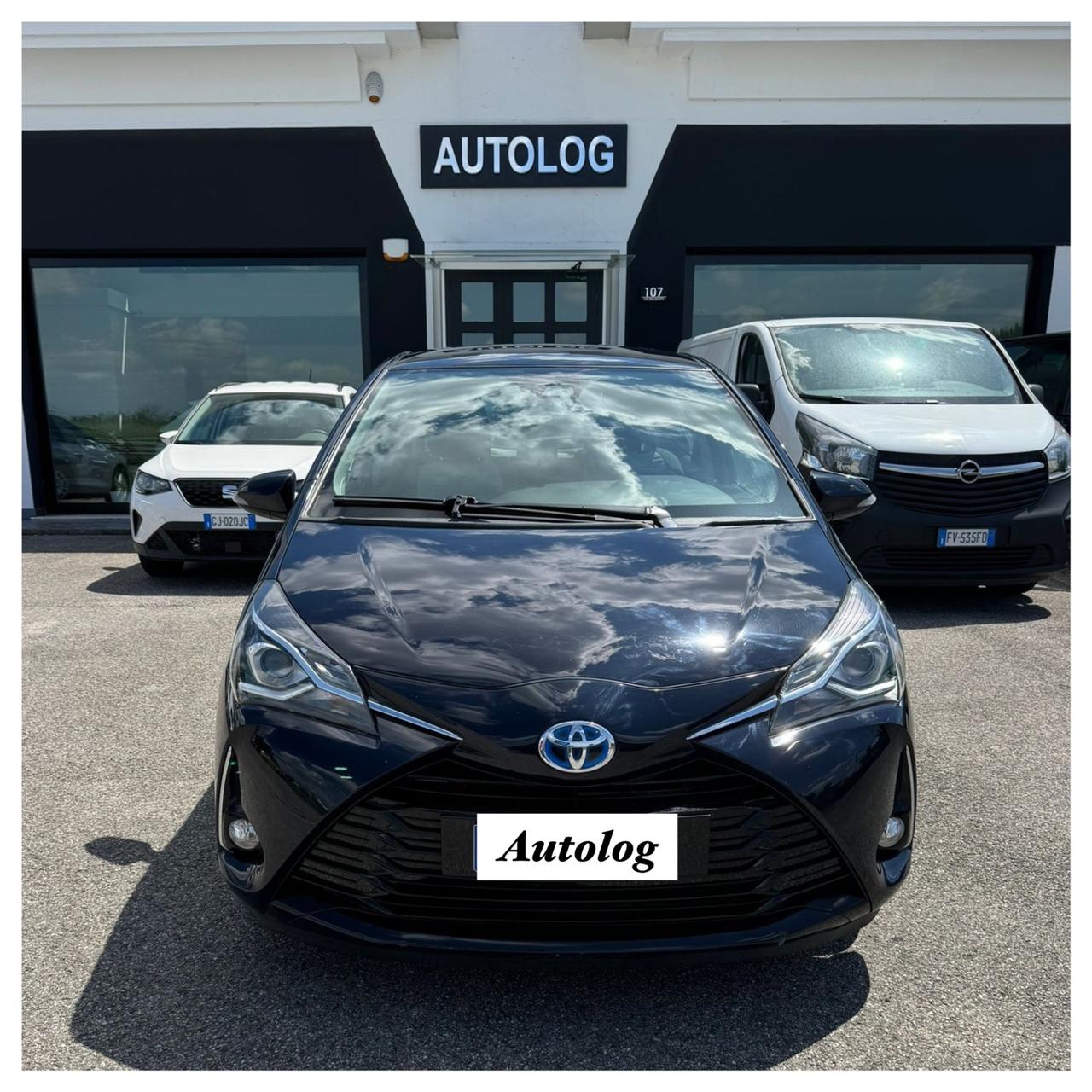 Toyota Yaris 1.5 Hybrid 5 porte NEOPATENTATI