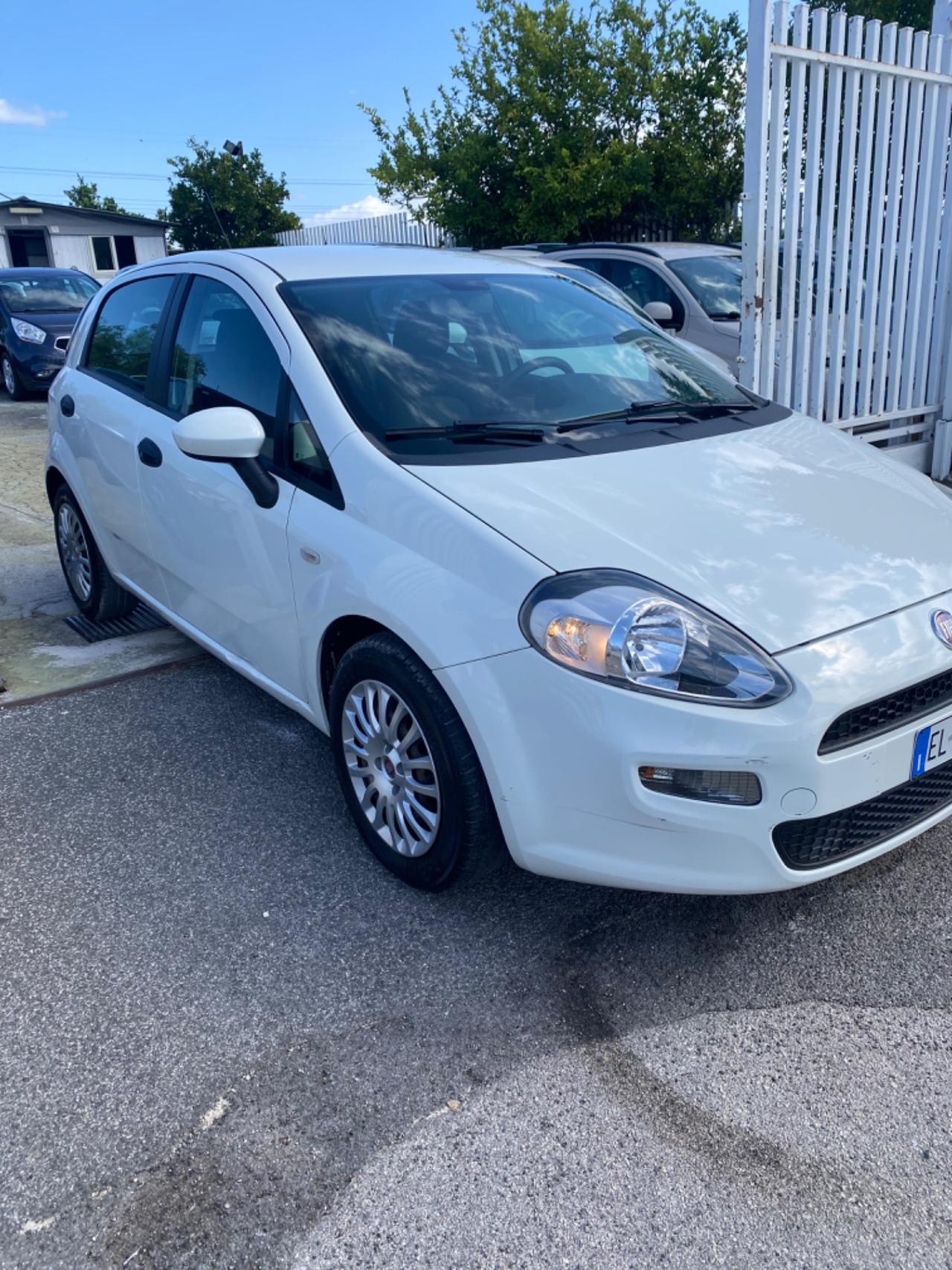 Fiat Punto 1.3 MJT II 75 CV 5 porte Virgin Radio