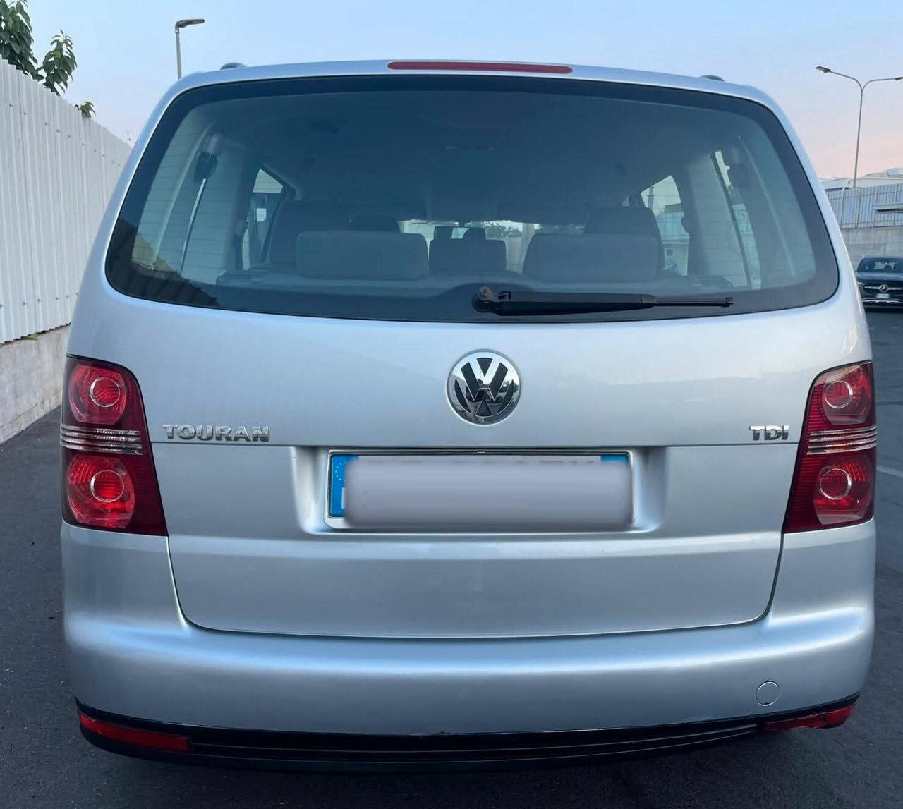 Volkswagen Touran 1.9 TDI 105CV 7 POSTI