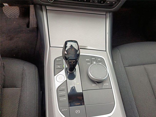 BMW 320 Serie3(G20/21/80/81 d 48V xDrive Business Advantag