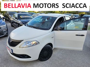 Lancia Ypsilon 1.0 Hybrid Ecochic Gold