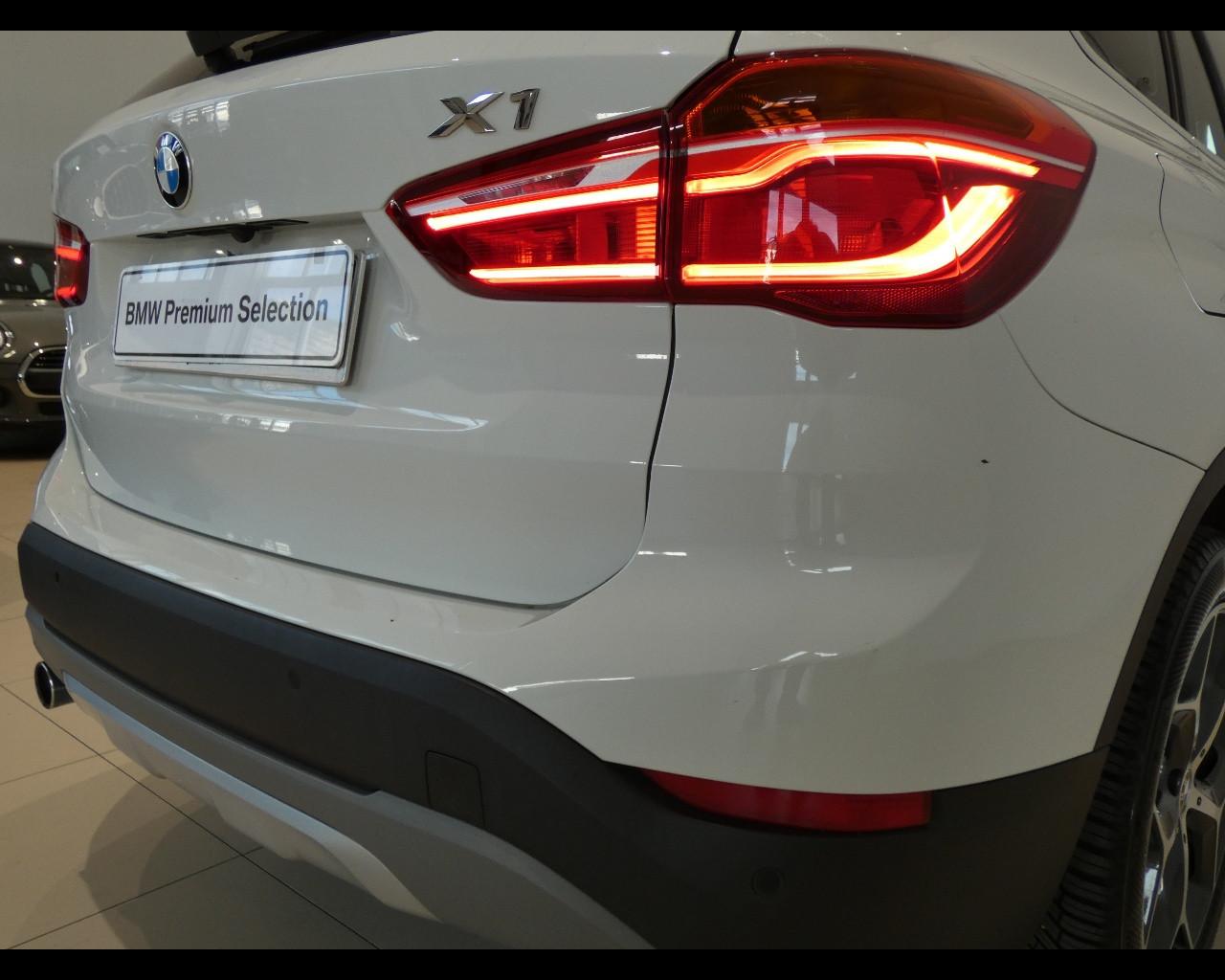 BMW X1 (F48) - X1 xDrive18d xLine