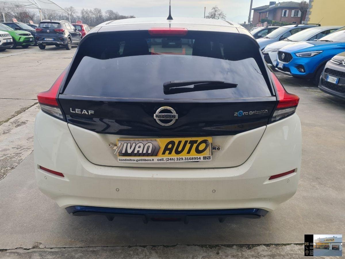 NISSAN Leaf Tekna 40 kWh-Elettrica-19.000 Km
