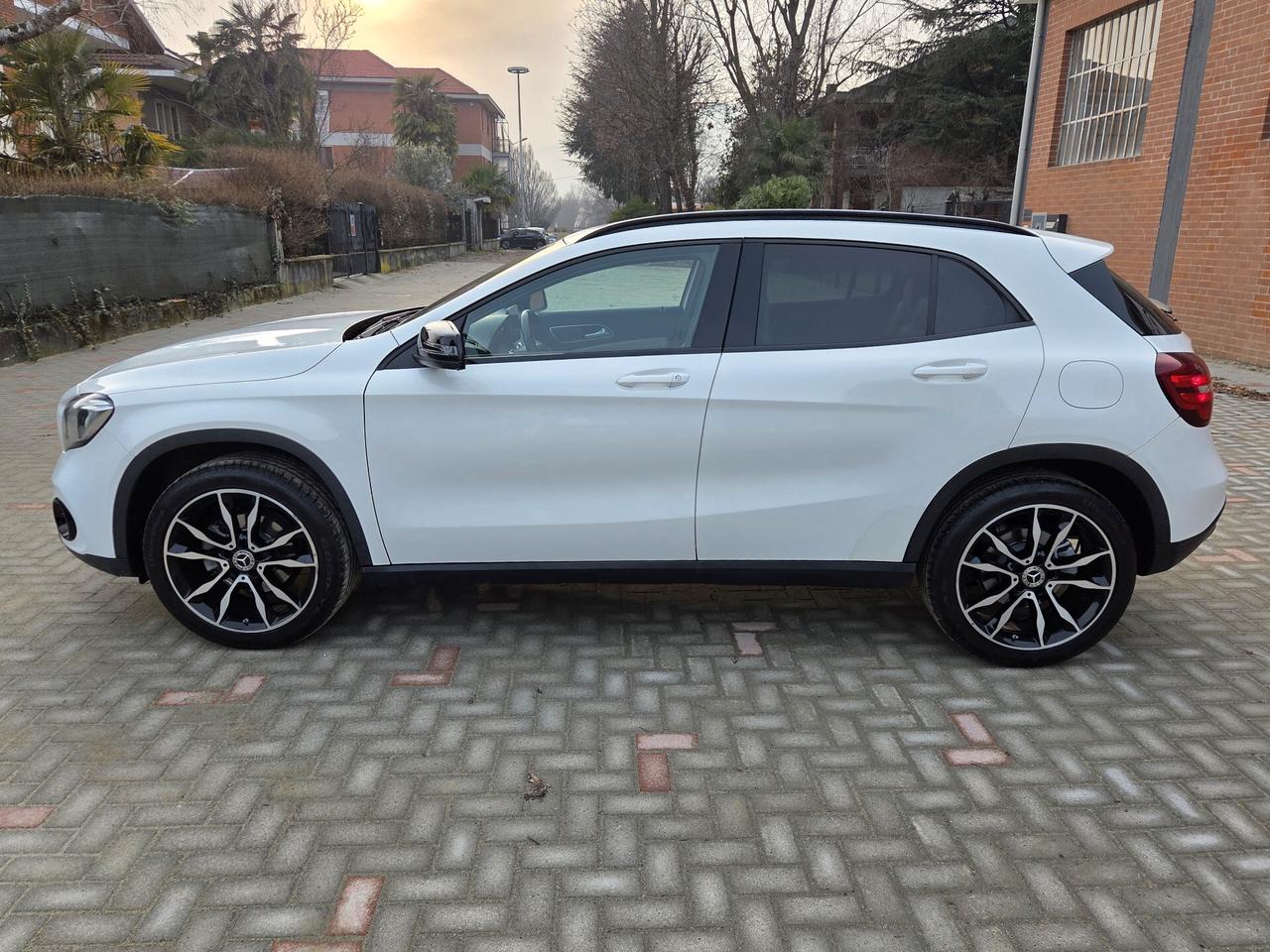 Mercedes-benz GLA 180 Automatic Sport