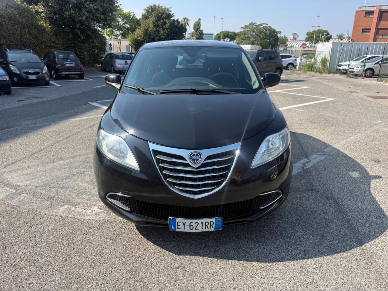 Lancia Ypsilon 1.2 69 CV 5 porte Gold