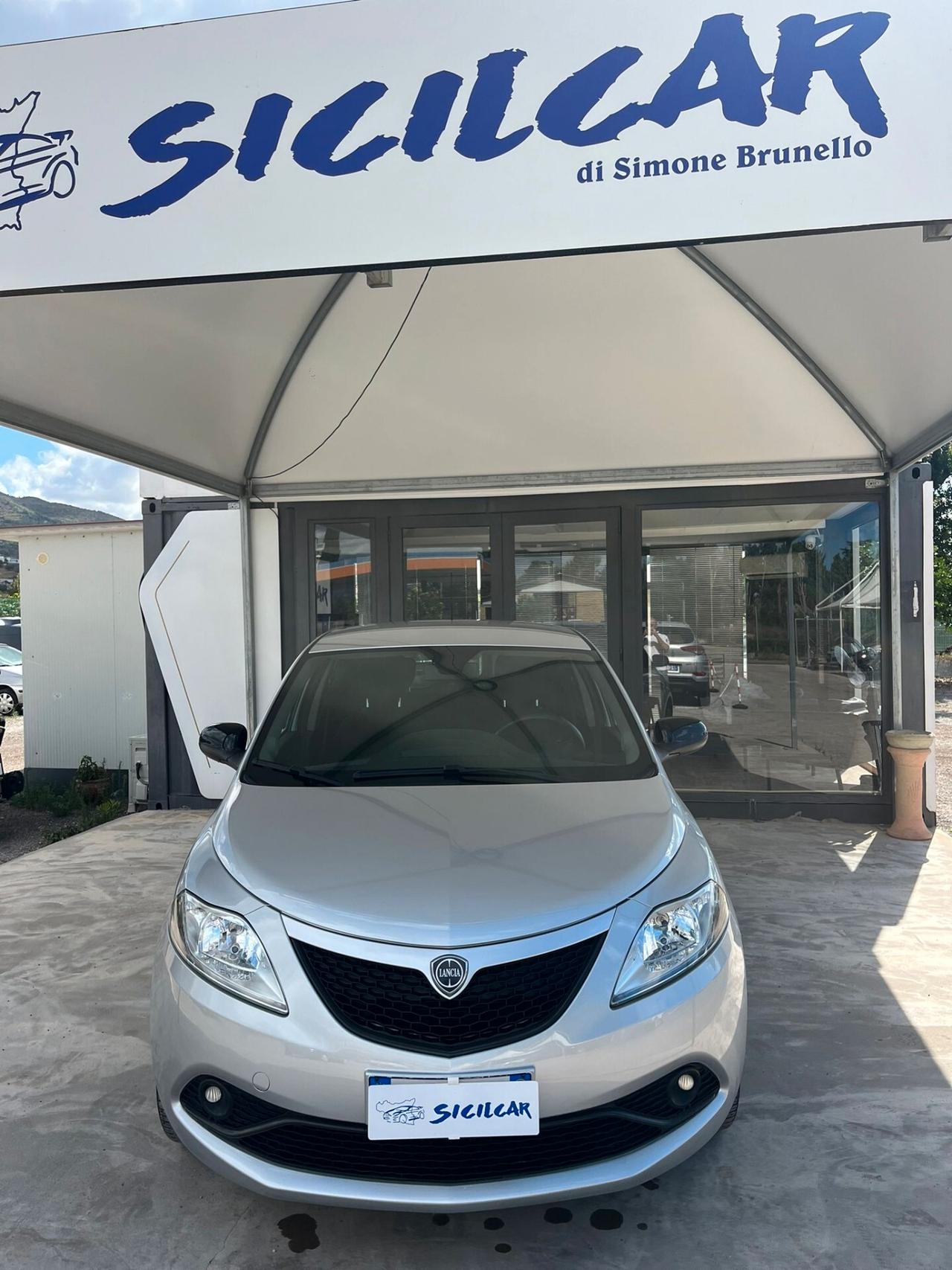 Lancia Ypsilon 1.2 69 CV 5 porte S&S Platinum