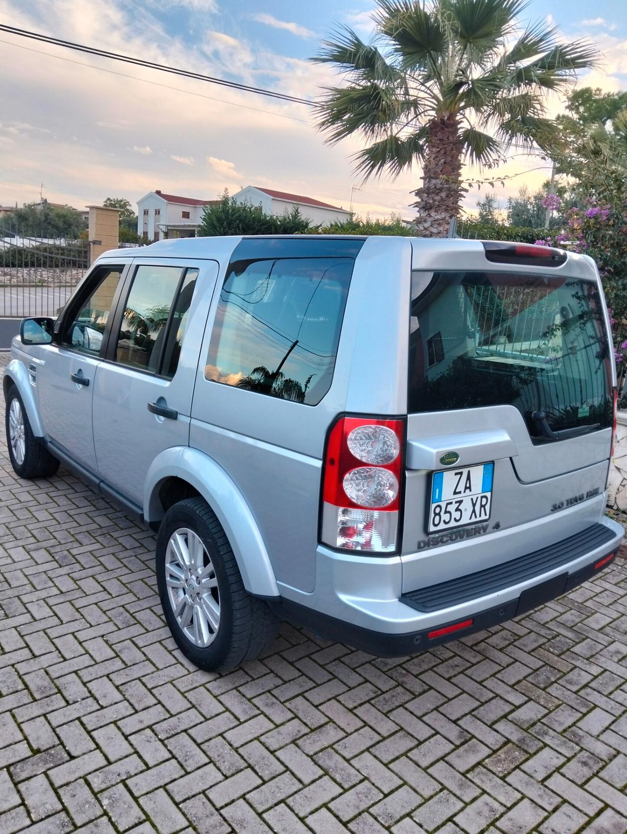 Land Rover Discovery 4 3.0 SDV6 245CV HSE