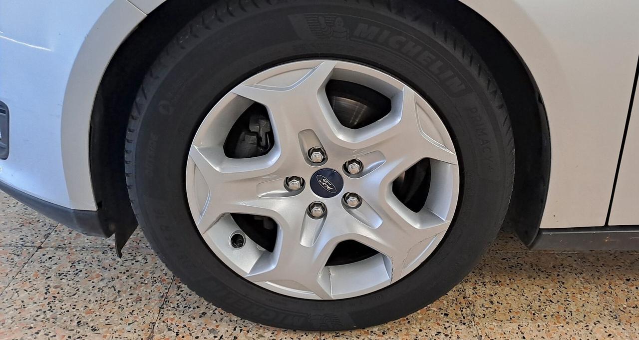 Ford Focus 1.5 TDCi 5p UnicoProprietario Neopatentati