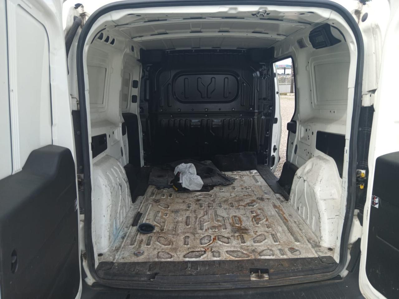 Doblò 1.6 MJT 105CV MAX PERFETT MARCIANTE SOLO DANNI CARROZZERIA