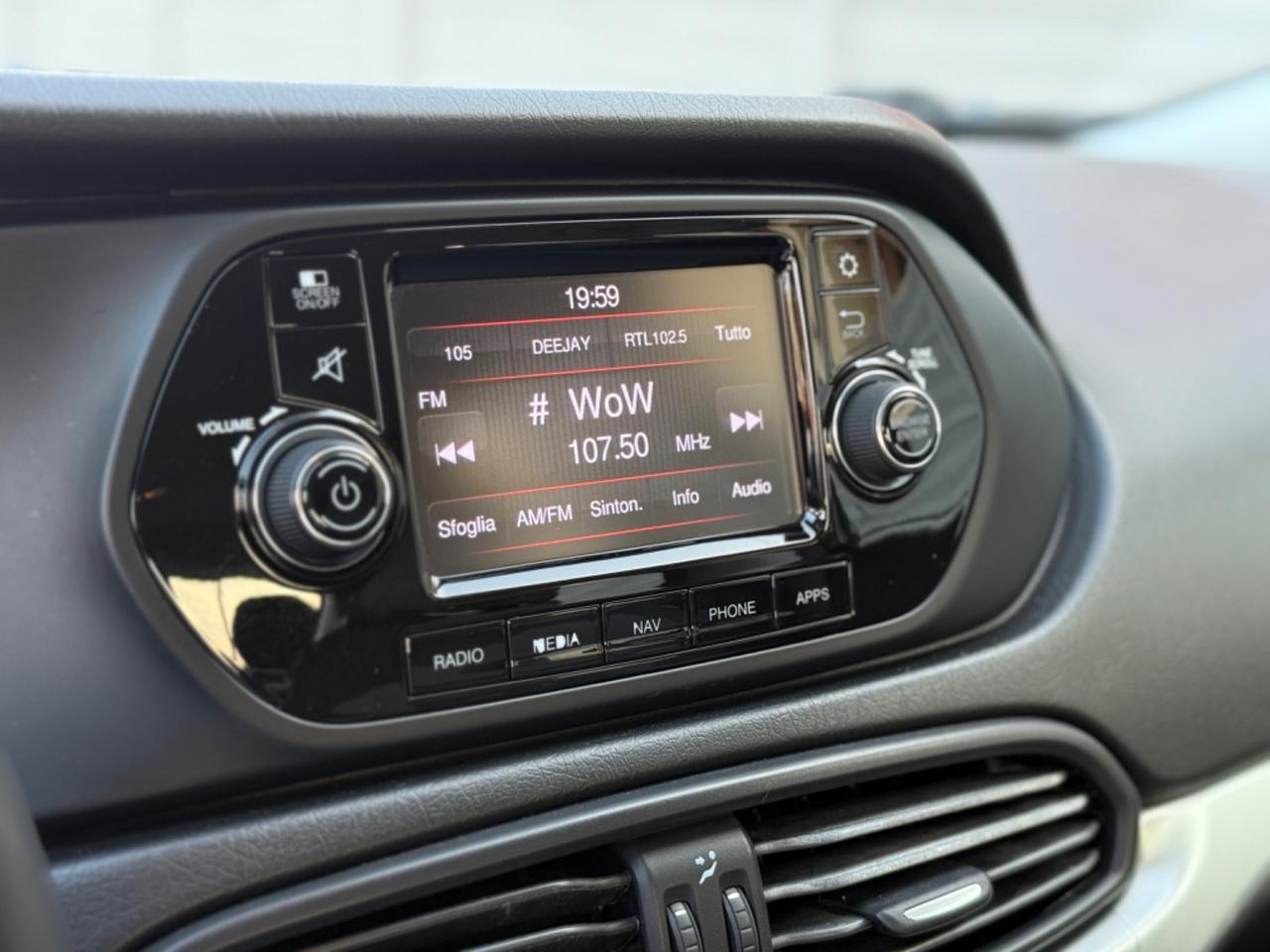 FiatTipo 4p 1.4 Lounge 95cv