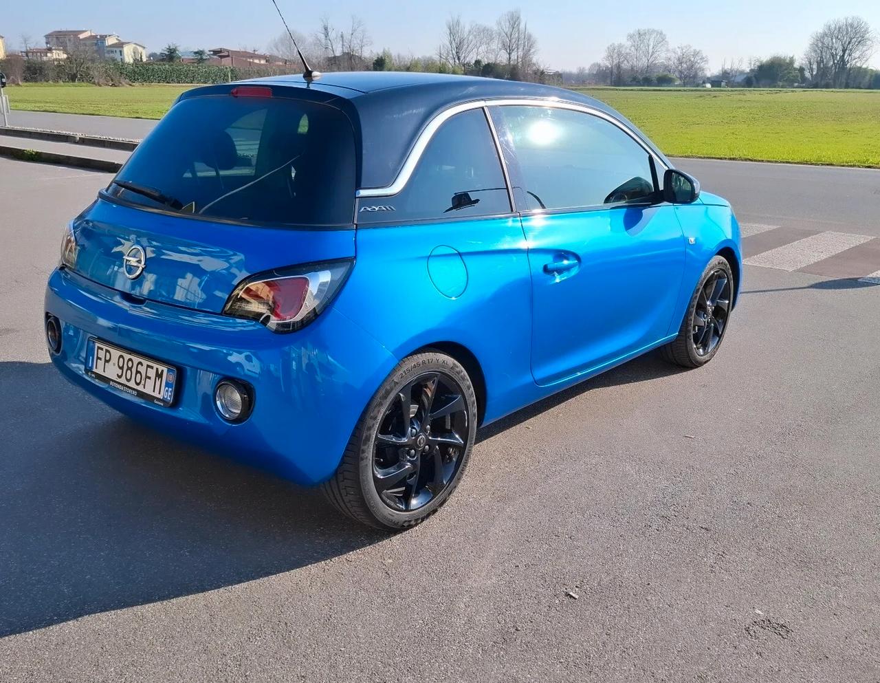 Opel Adam 1.2 70 CV