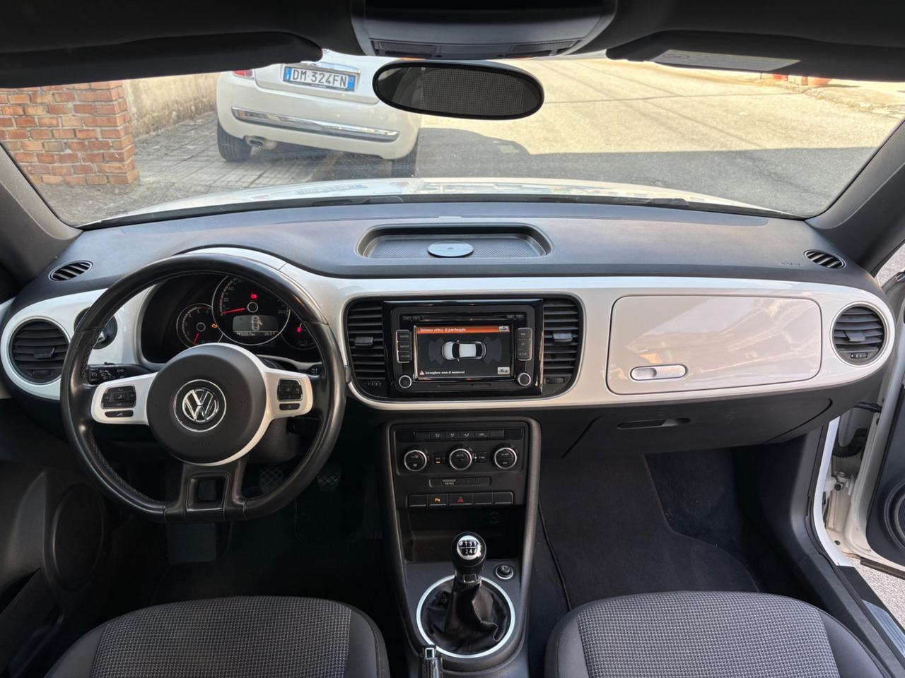 Volkswagen Maggiolino 1.6 TDI Design