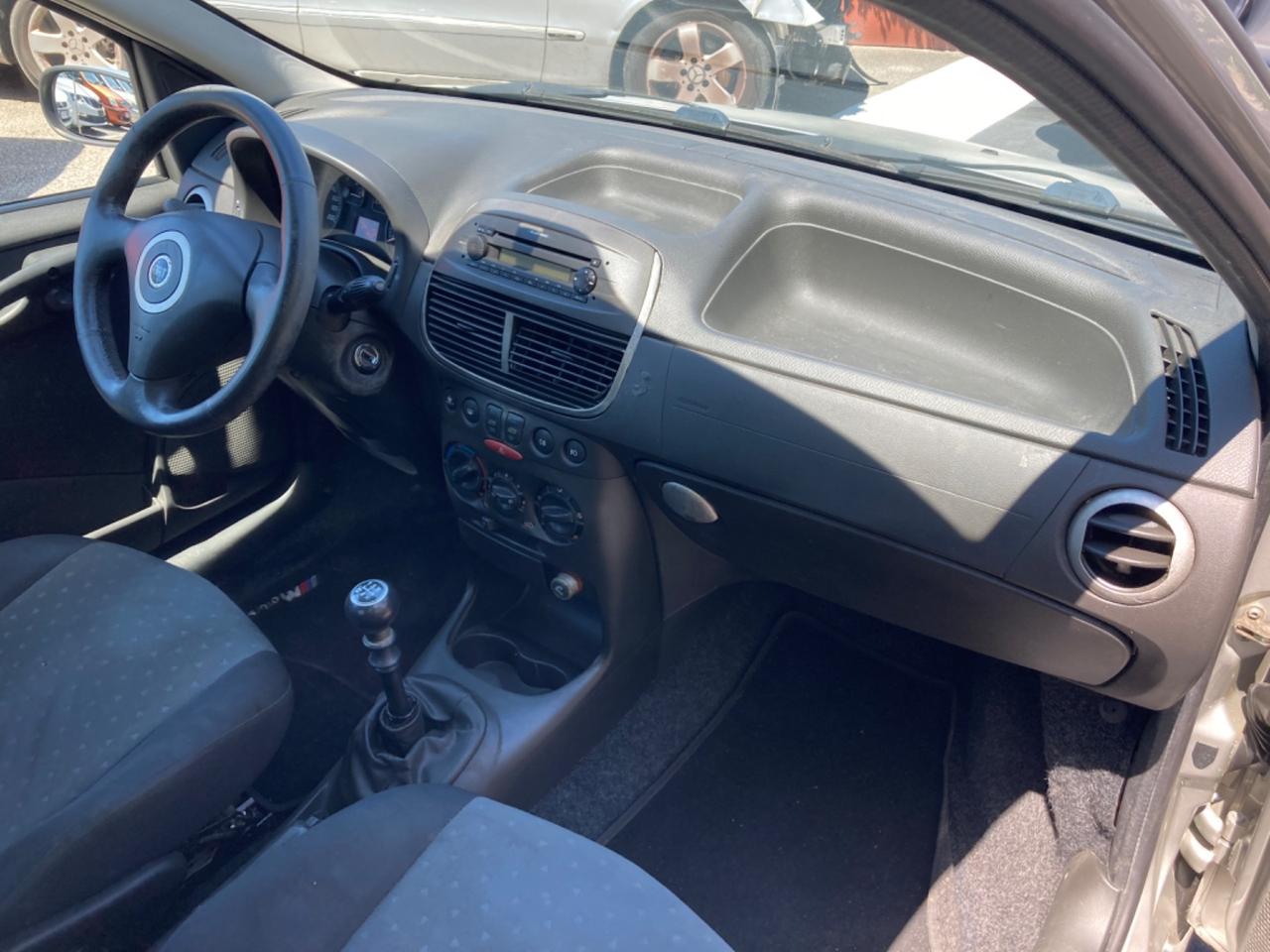 FIAT PUNTO 1.2 BENZINA 5 PORTE