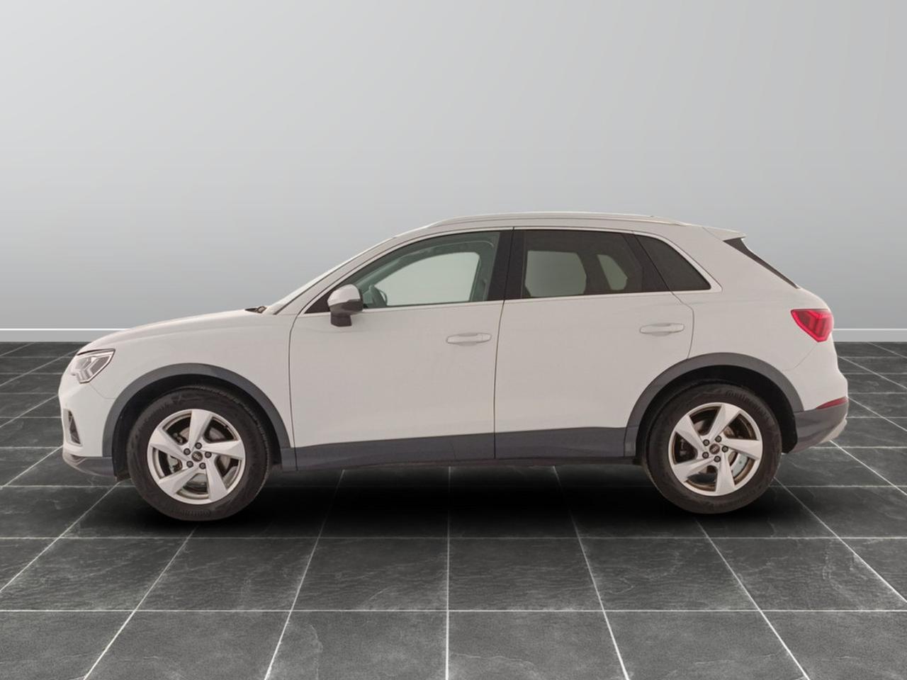 Audi Q3 35 2.0 tdi business advanced s tronic