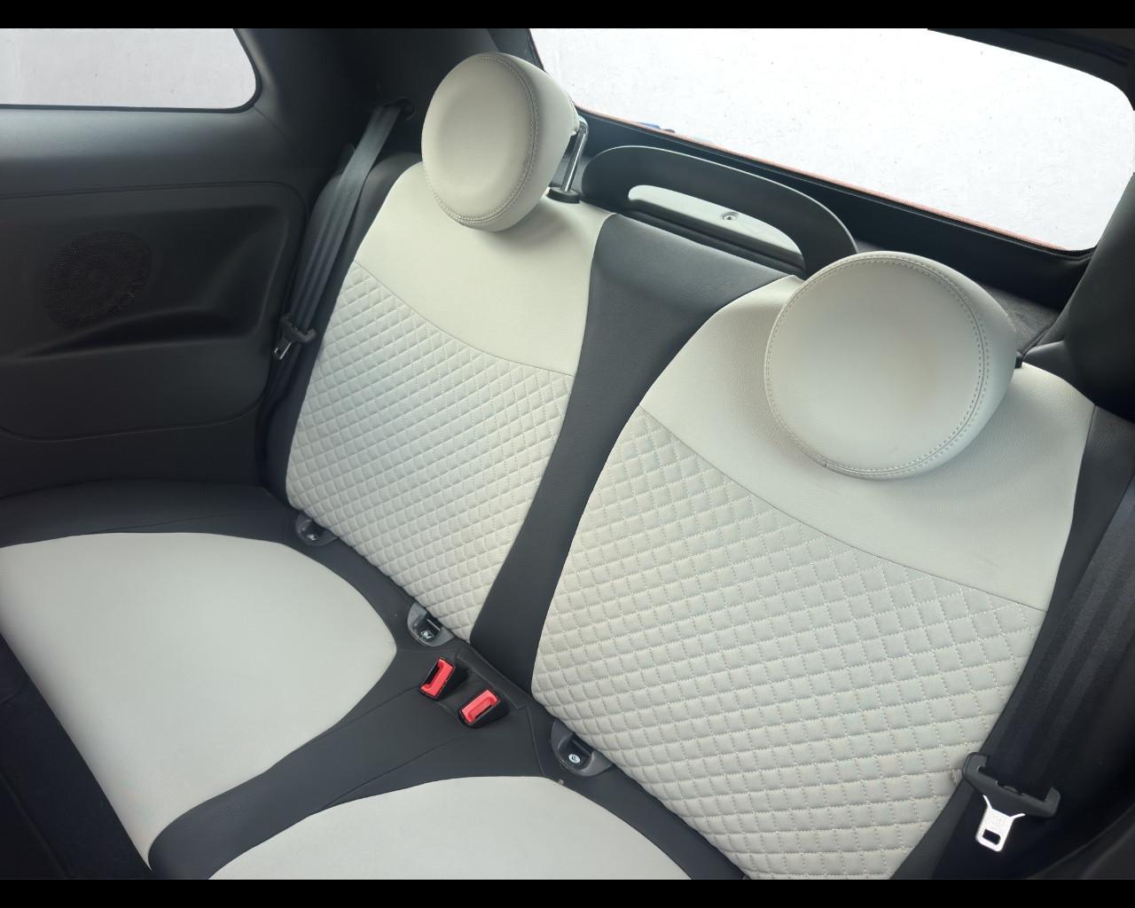 FIAT 500 (2015-2024) - 500 C 1.0 Hybrid Dolcevita