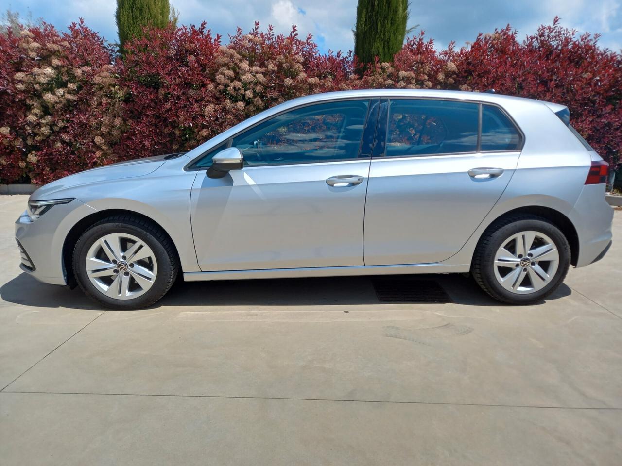 Volkswagen Golf 8 2.0 TDI 2021