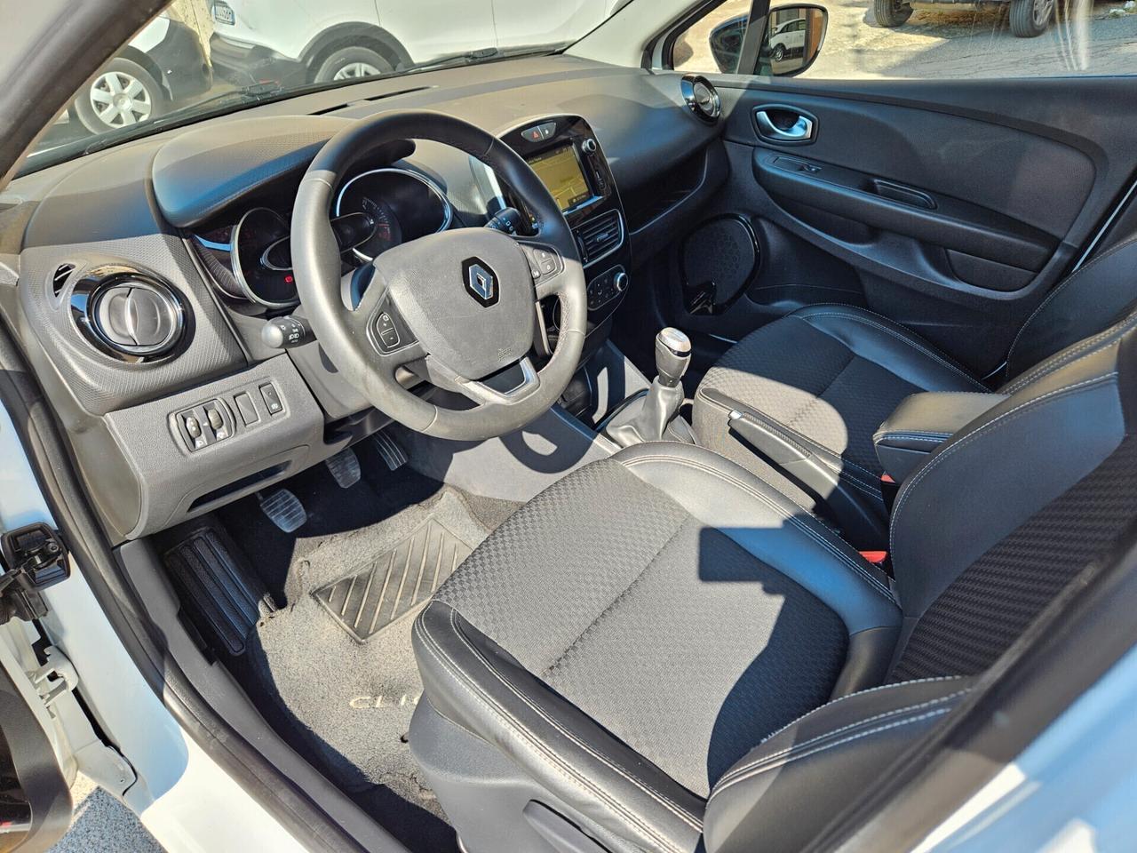 RENAULT CLIO 1500 DCI MOSCHINO KM CERTIFICATI
