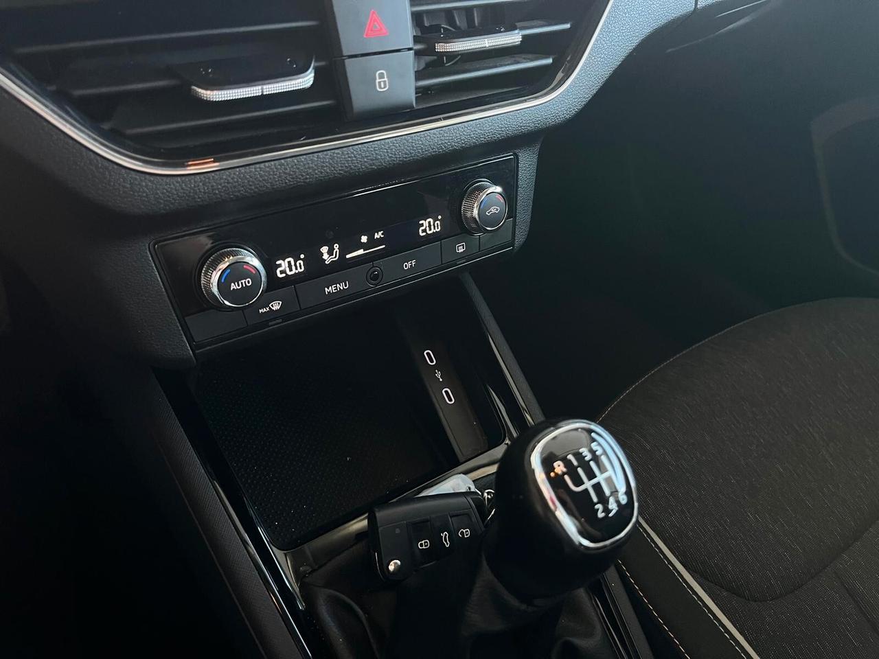 Skoda Kamiq 1.6 TDi 115cv Style NEOPATENTATI