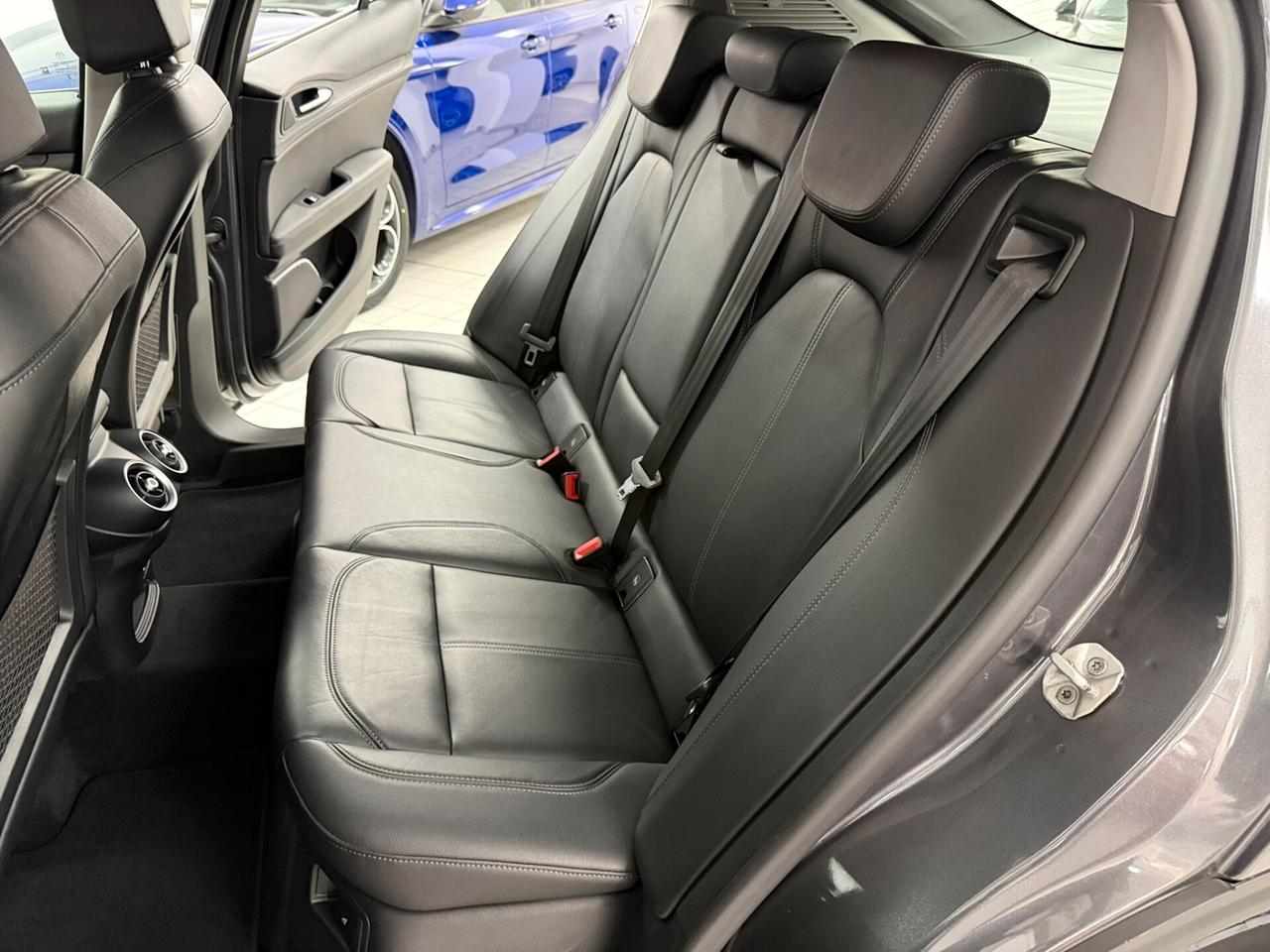 Alfa Romeo Stelvio 2.2 TD 160 CV BUSINESS PELLE TOTALE NAVI SENSORI