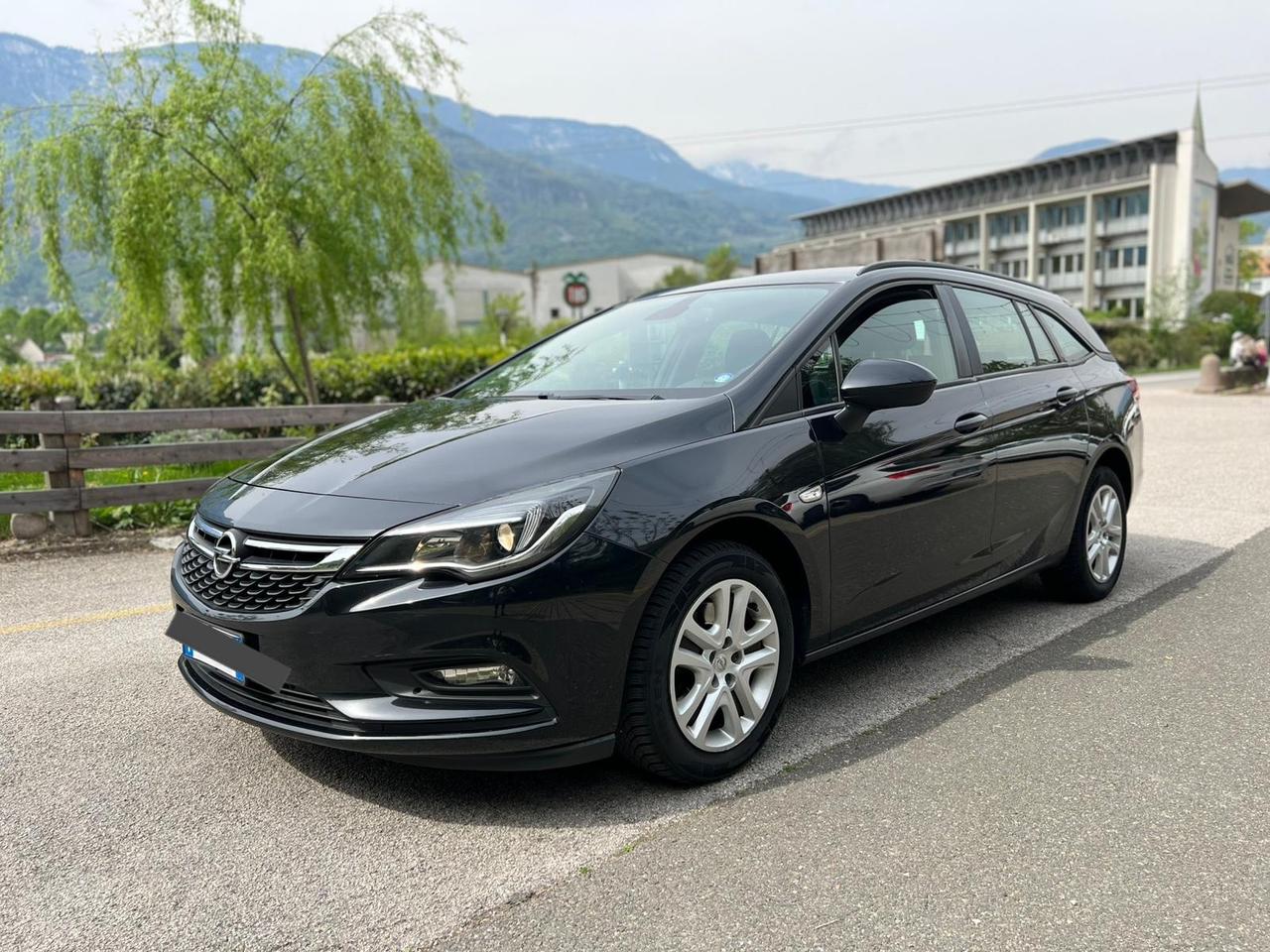 Opel Astra 1.6 CDTi 110CV Start&Stop Sports Tourer Elective