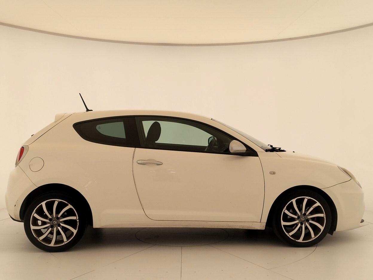 ALFA ROMEO MITO 1.3 jtdm 95cv E6 - NEOPATENTATI