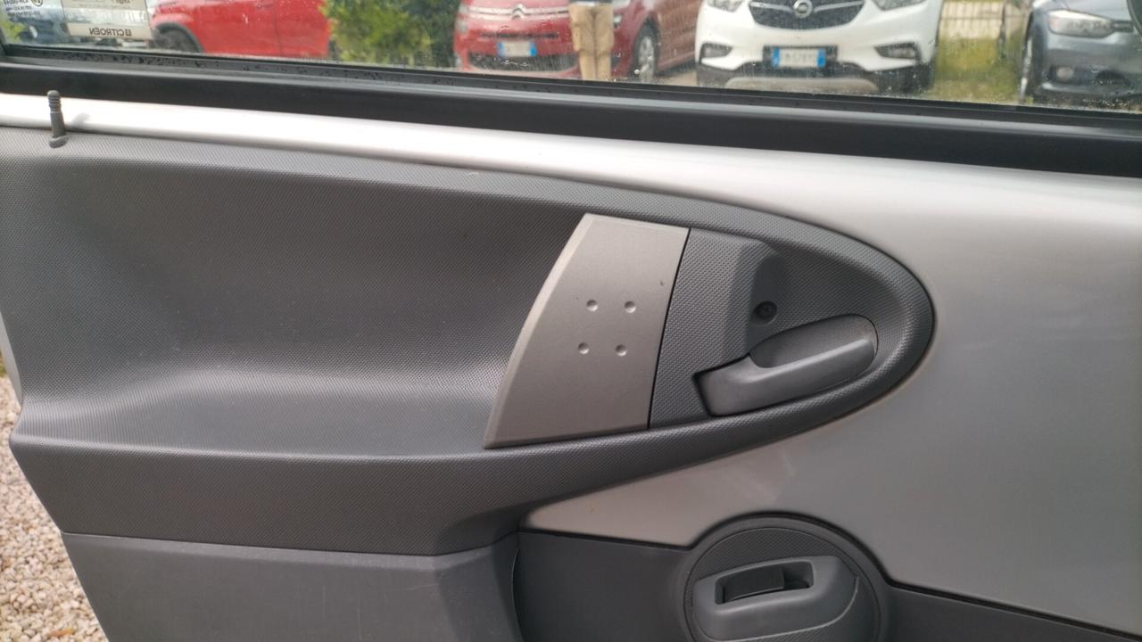 Citroen C1 1.0 5 porte AMIC1 **KM126000**