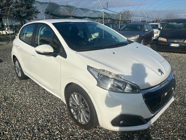 Peugeot 208 PureTech 82 5p. GPL Access