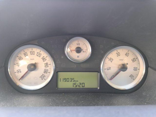 LANCIA Ypsilon 1.2 ADATTA A NEOPATENATI