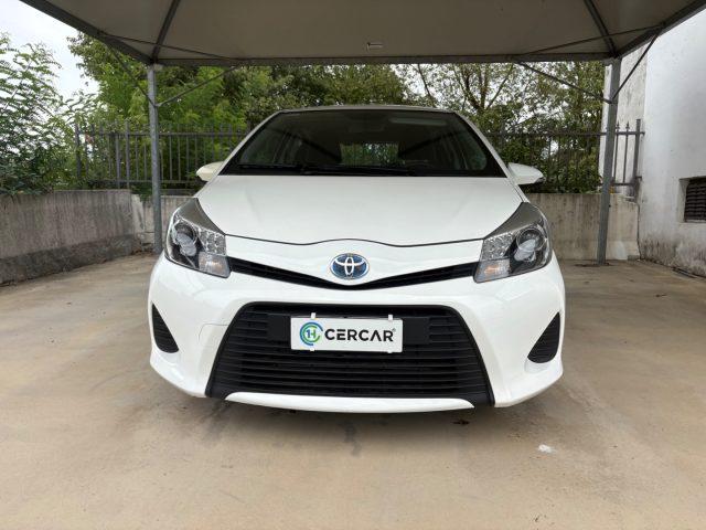 TOYOTA Yaris 1.5 Hybrid 5 porte AUTOMATICA OK NEOPATENTATI