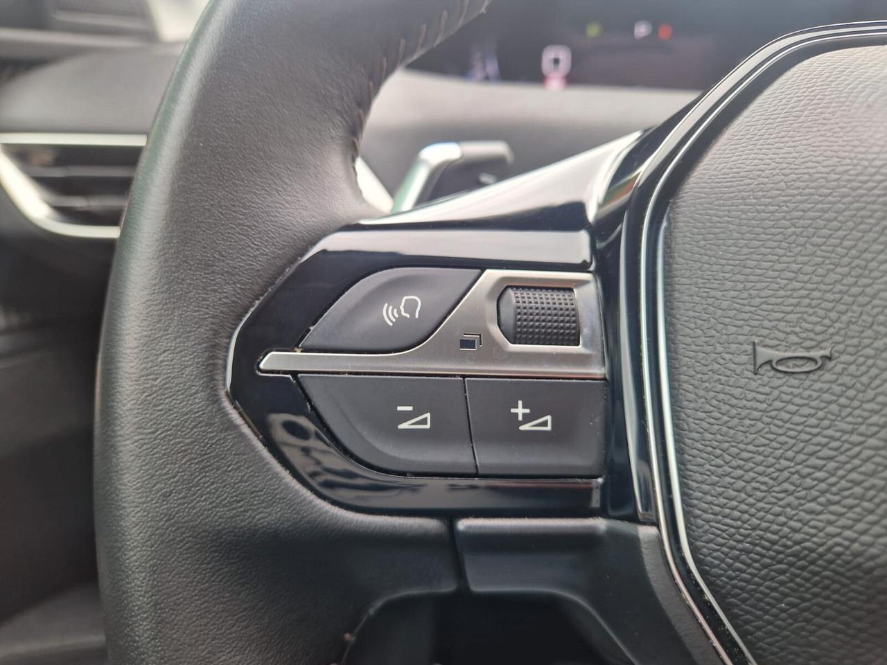 Peugeot 3008 BlueHDi 130 S&S EAT8 Active Business OK NEOPATENTATI