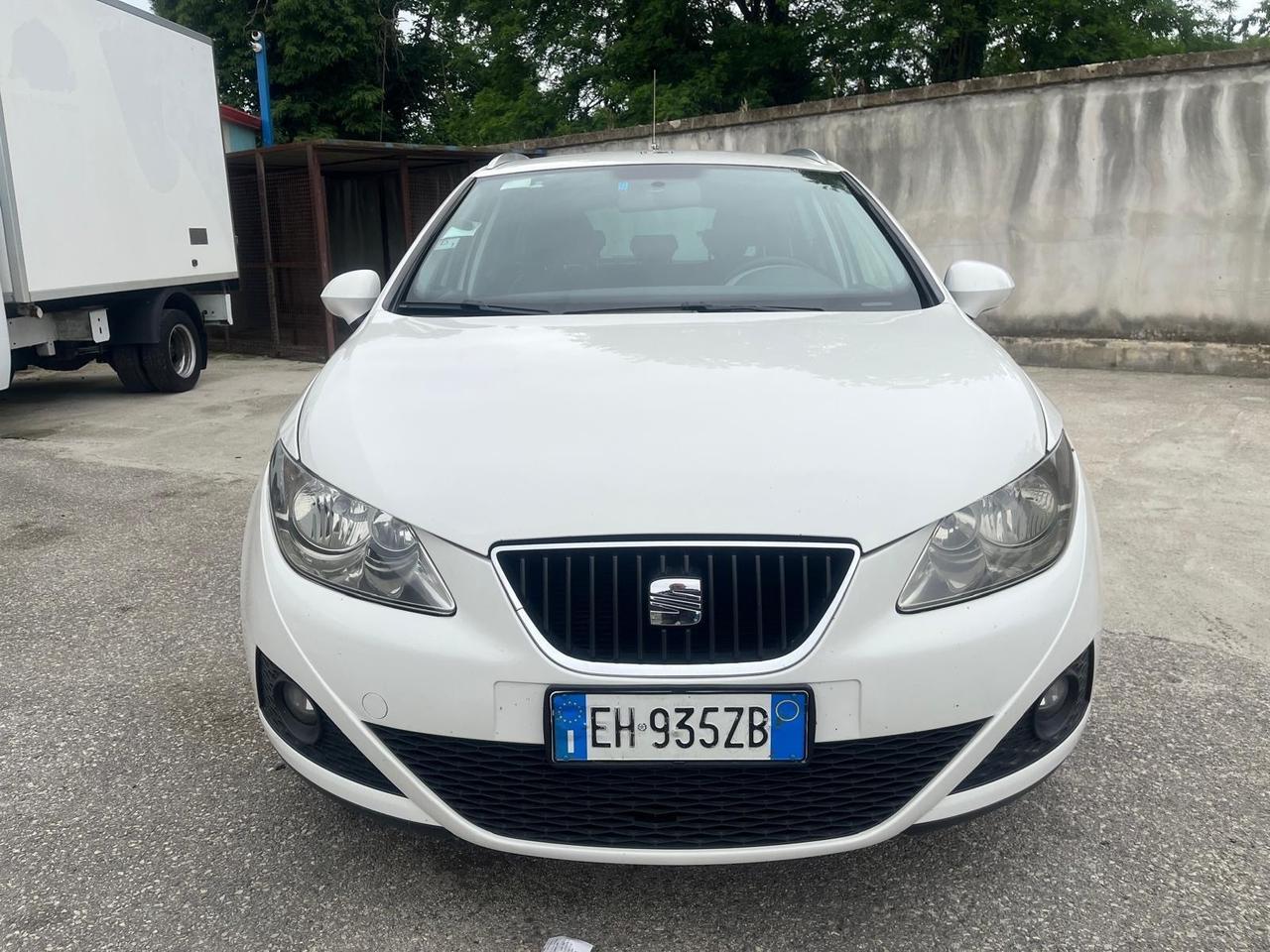 Seat Ibiza SW-1.6 tdi-full -2011