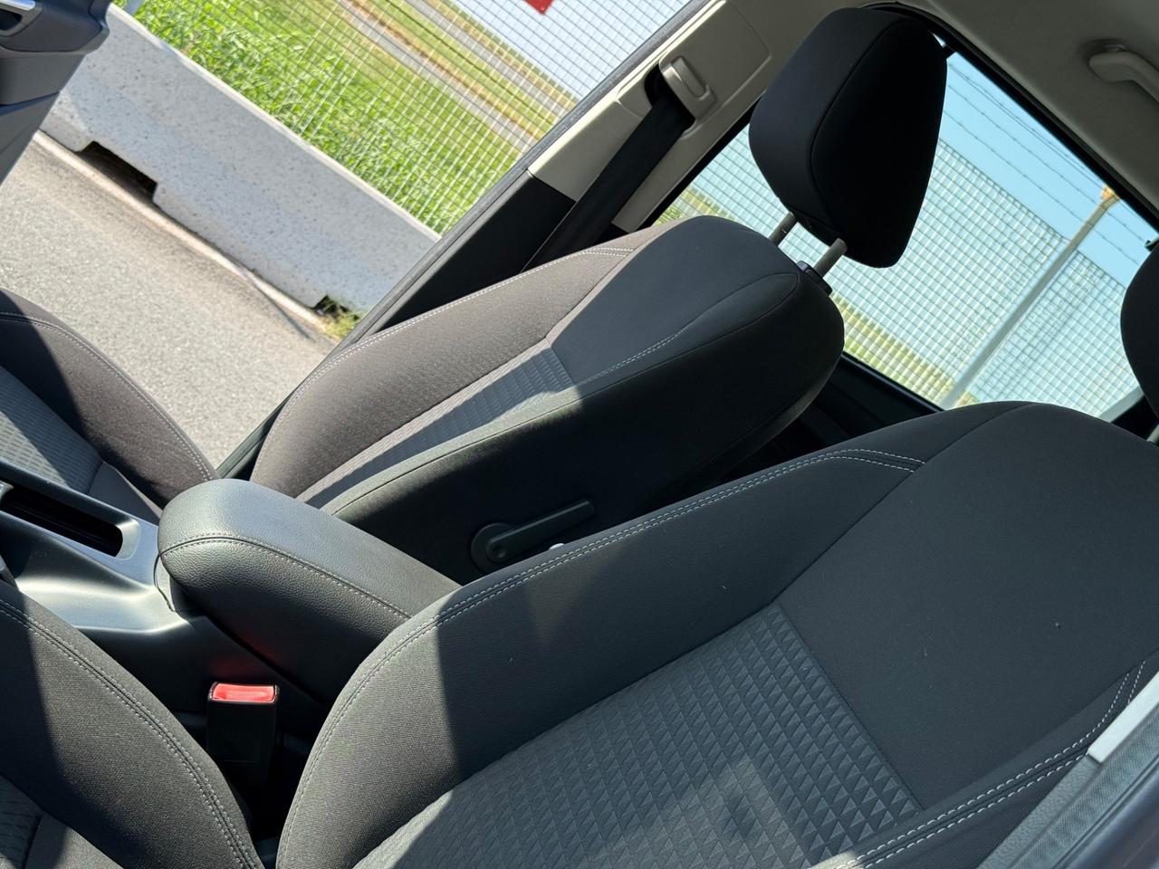 Ford C-Max 1.5 TDCi 120CV- Titanium- EURO 6