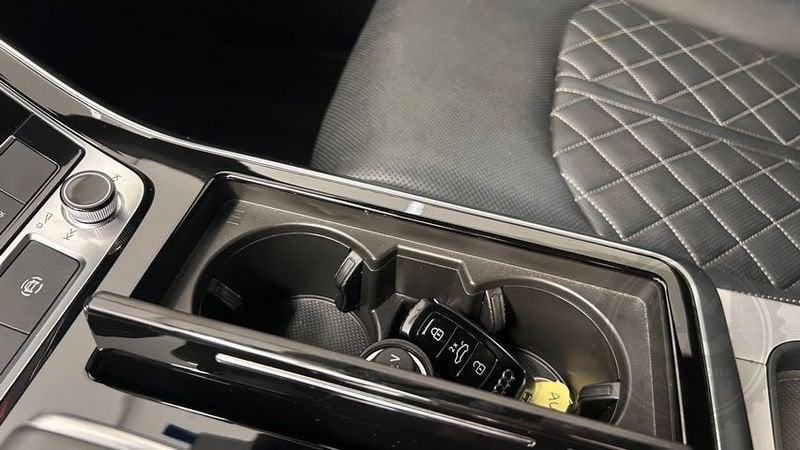 Audi Q8 50 TDI 286cv quattro tiptronic Sport PACK BLACK PLUS