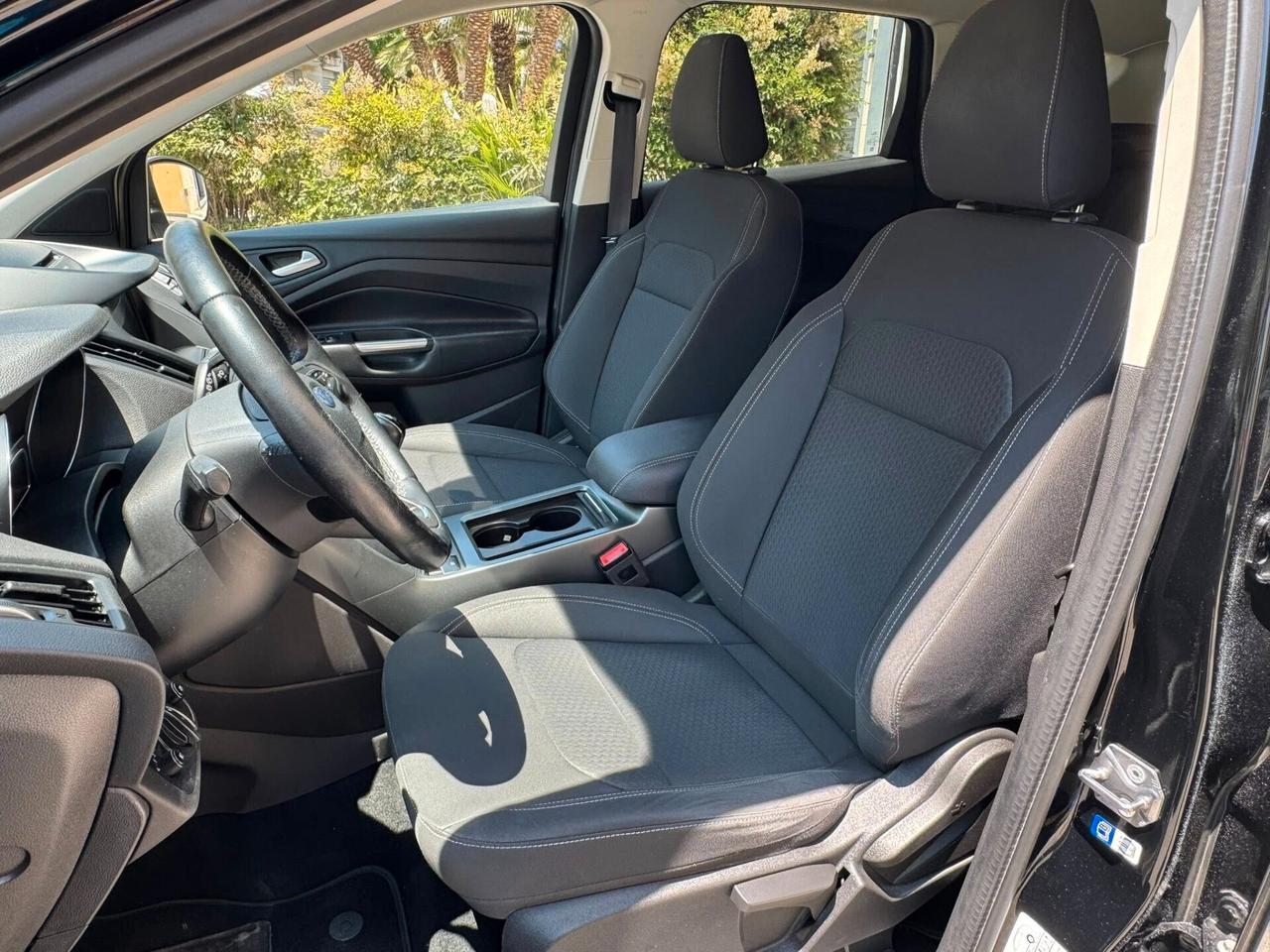 FORD KUGA 1.5 TDCI 120 CV. 2WD TITANIUM NAVI+CERCHI