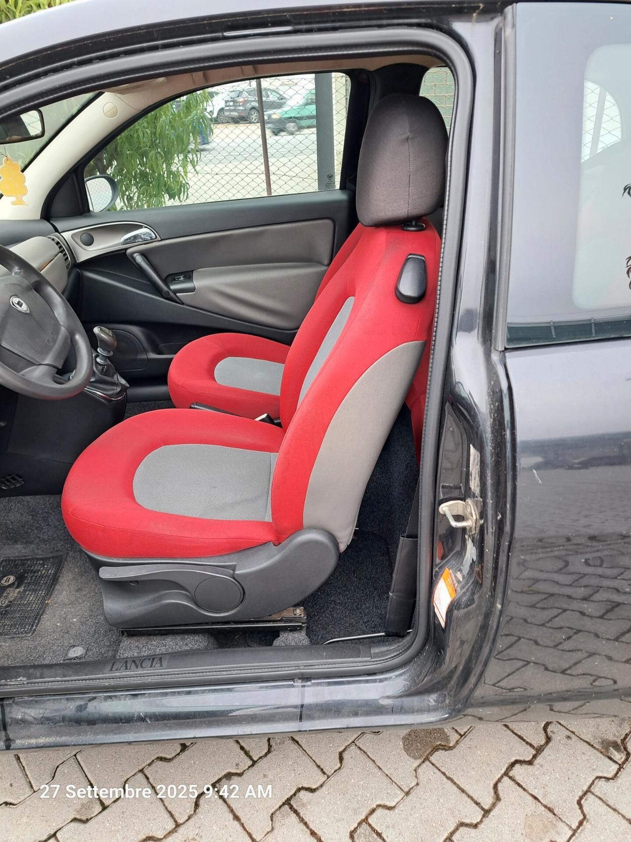 Lancia Ypsilon 1.2 Argento