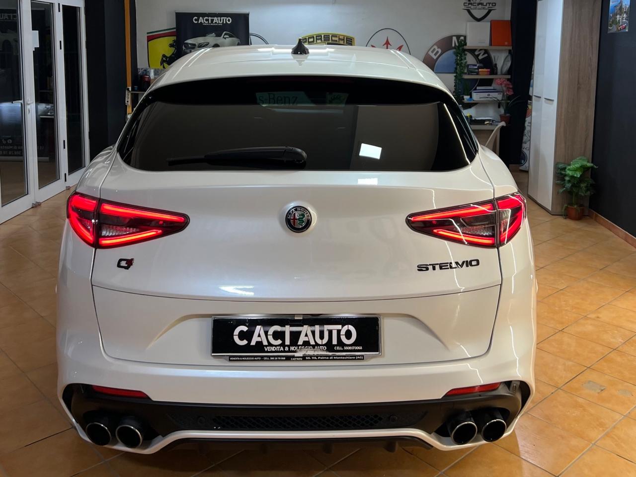 Alfa Romeo Stelvio 2.9 Bi-Turbo V6 510 CV AT8 Quadrifoglio