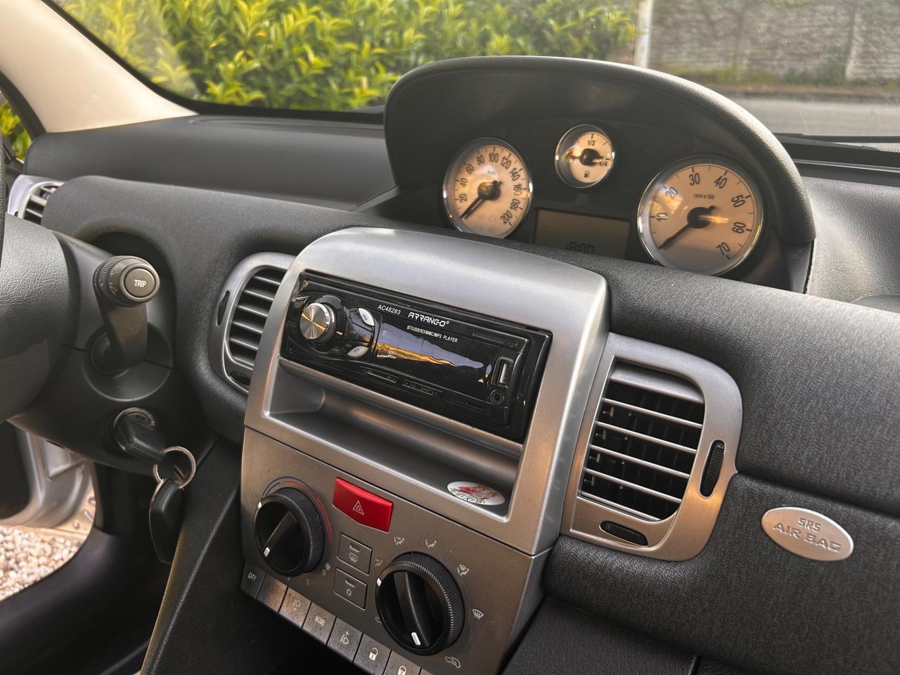 Lancia Ypsilon 1.2 Oro