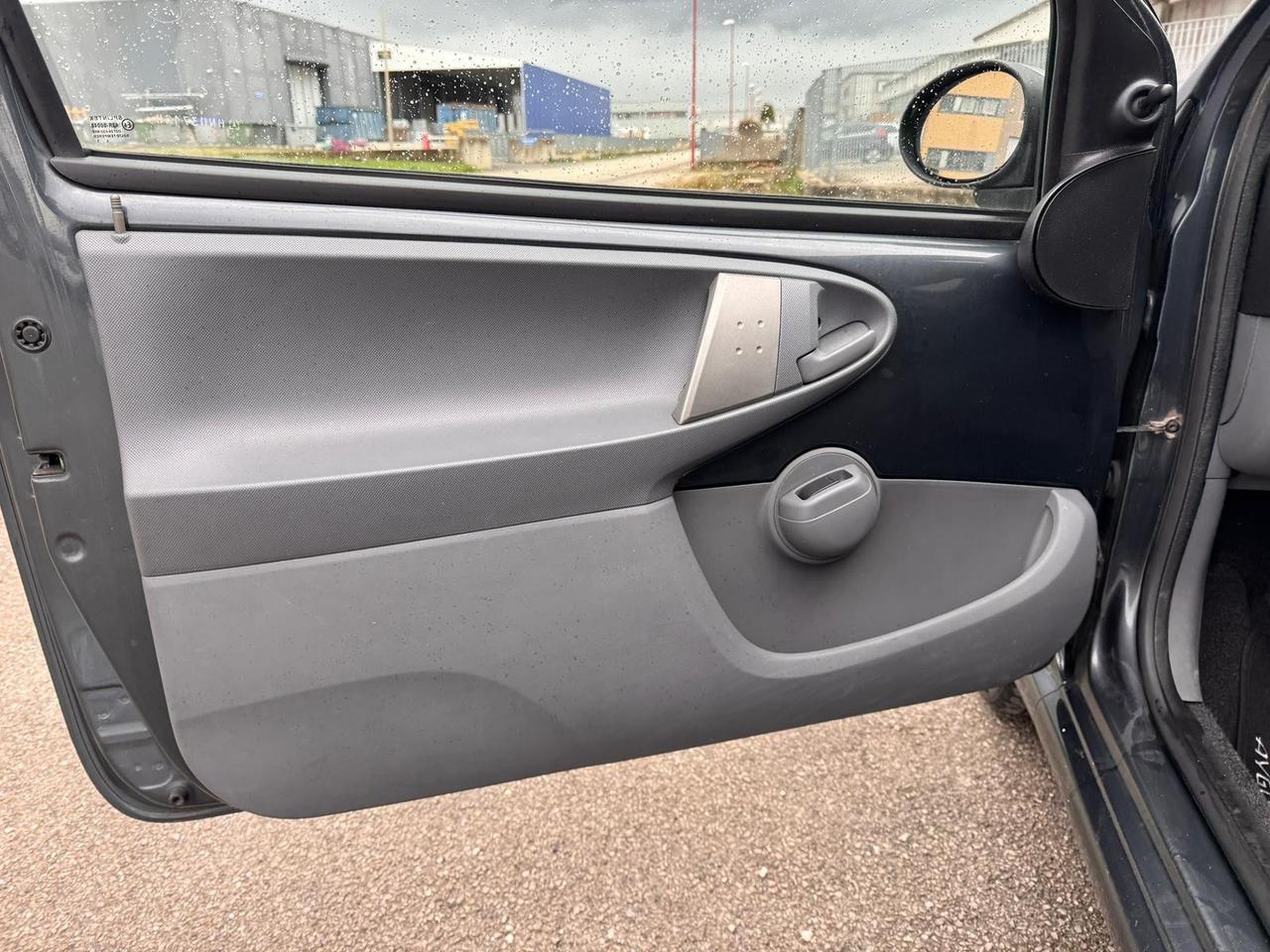 Toyota Aygo 1.0 VVT-i 69000 km GARANZIA 12m