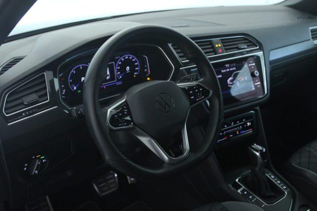 VOLKSWAGEN Tiguan 2.0 TDI 150 CV SCR DSG R-Line Black Pack/Matrix