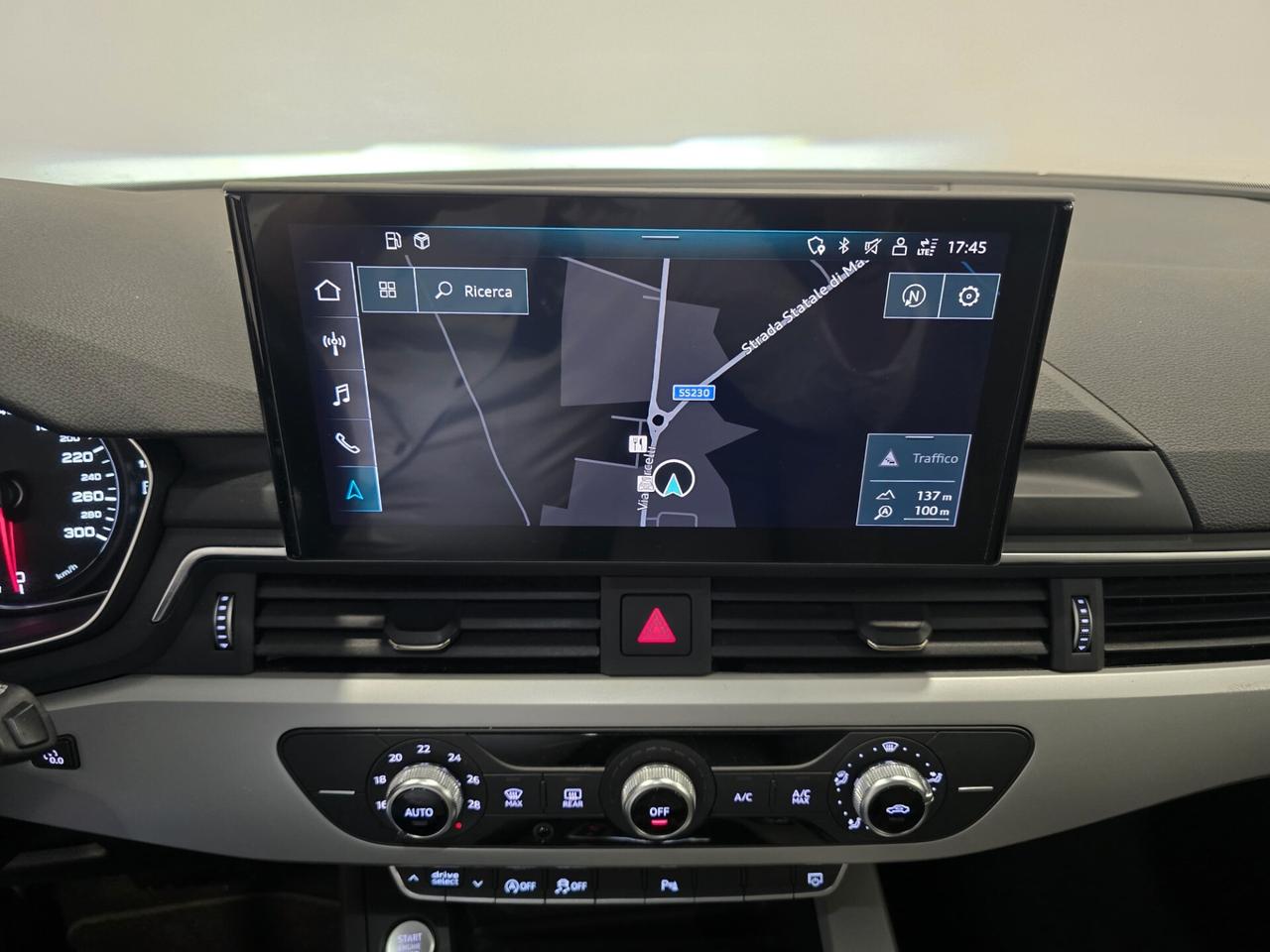 Audi A4 Avant 30 TDI/136 CV S tronic Business