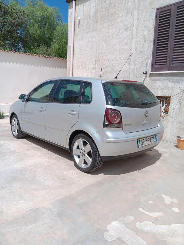 VOLKSWAGEN Polo 1.4/80CV TDI 5p. Sportline