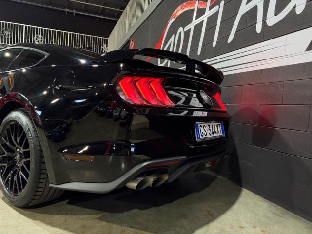 FORD Mustang 5.0 V8 UFFICIALE ITALIANA TOTAL BLACK FIRST PAINT
