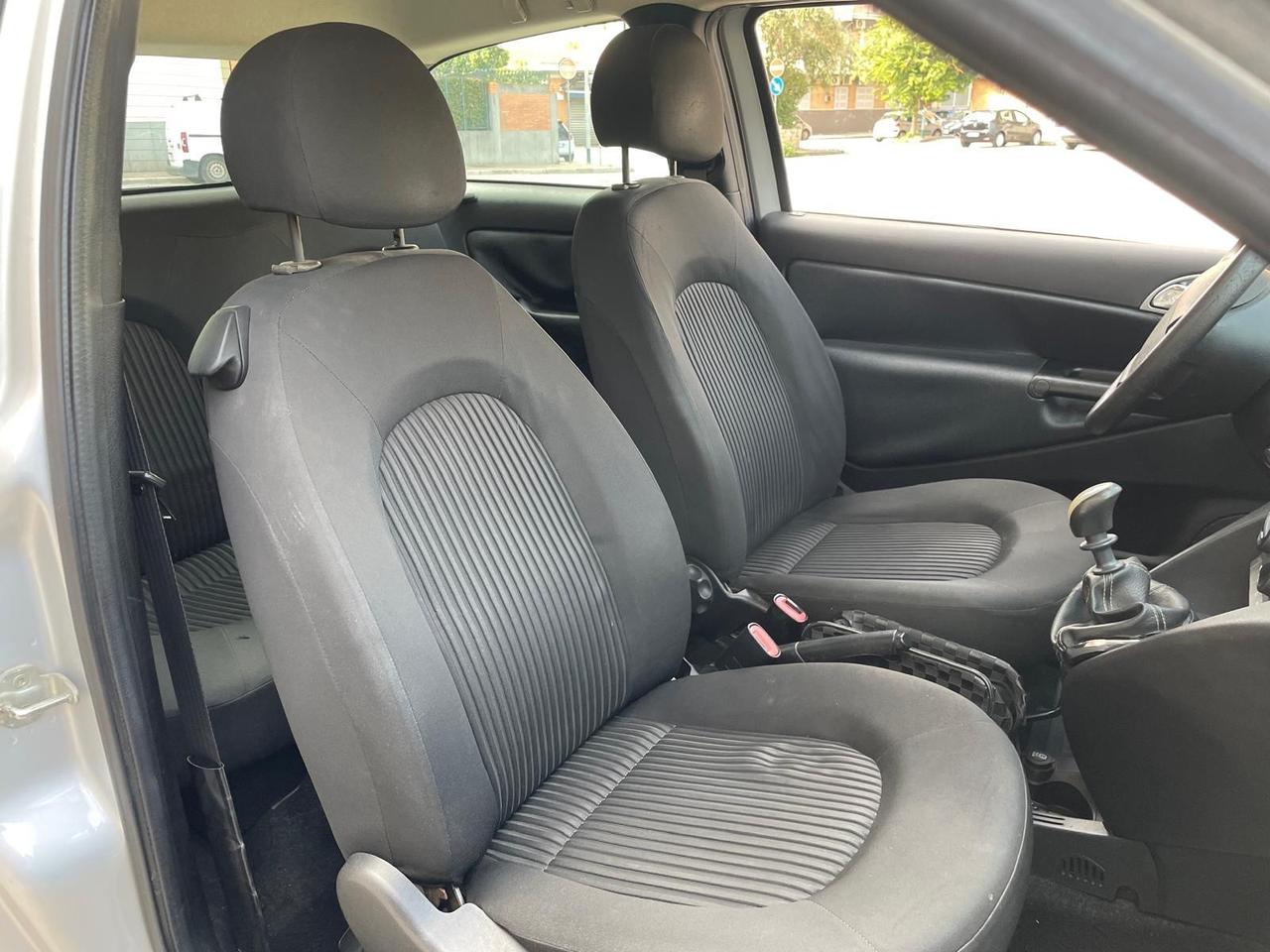 Lancia Ypsilon 1.2 69 CV Argento km 91000