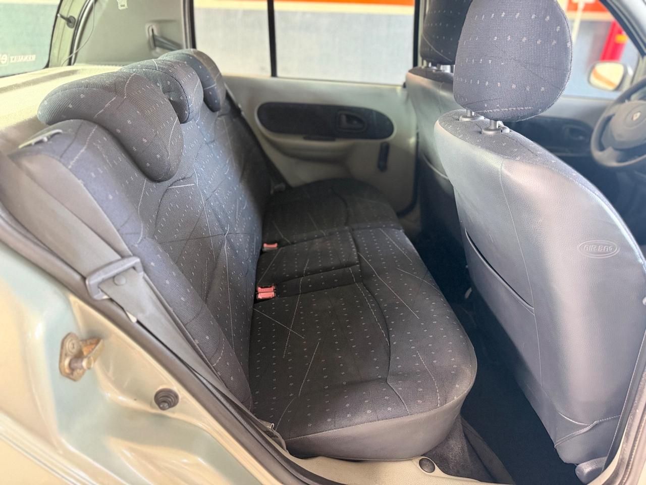 Renault Clio 1.2 cat 5 porte Authentique NEOPATENTATI