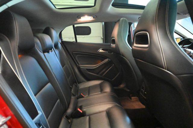 MERCEDES-BENZ GLA 200 PREMIUM AMG AUTO TETTO CAM PELLE LED 19"STRAFULL!!