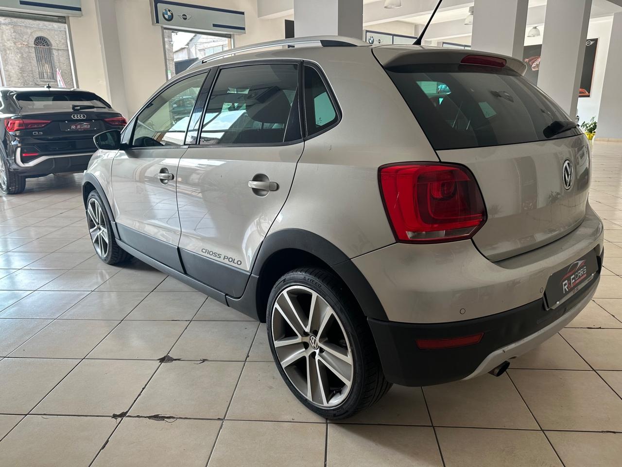 Volkswagen Polo 1.6 TDI 90CV DPF 5 porte Cross